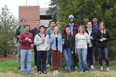 Photo of the Molecular Ecology lab in 2015