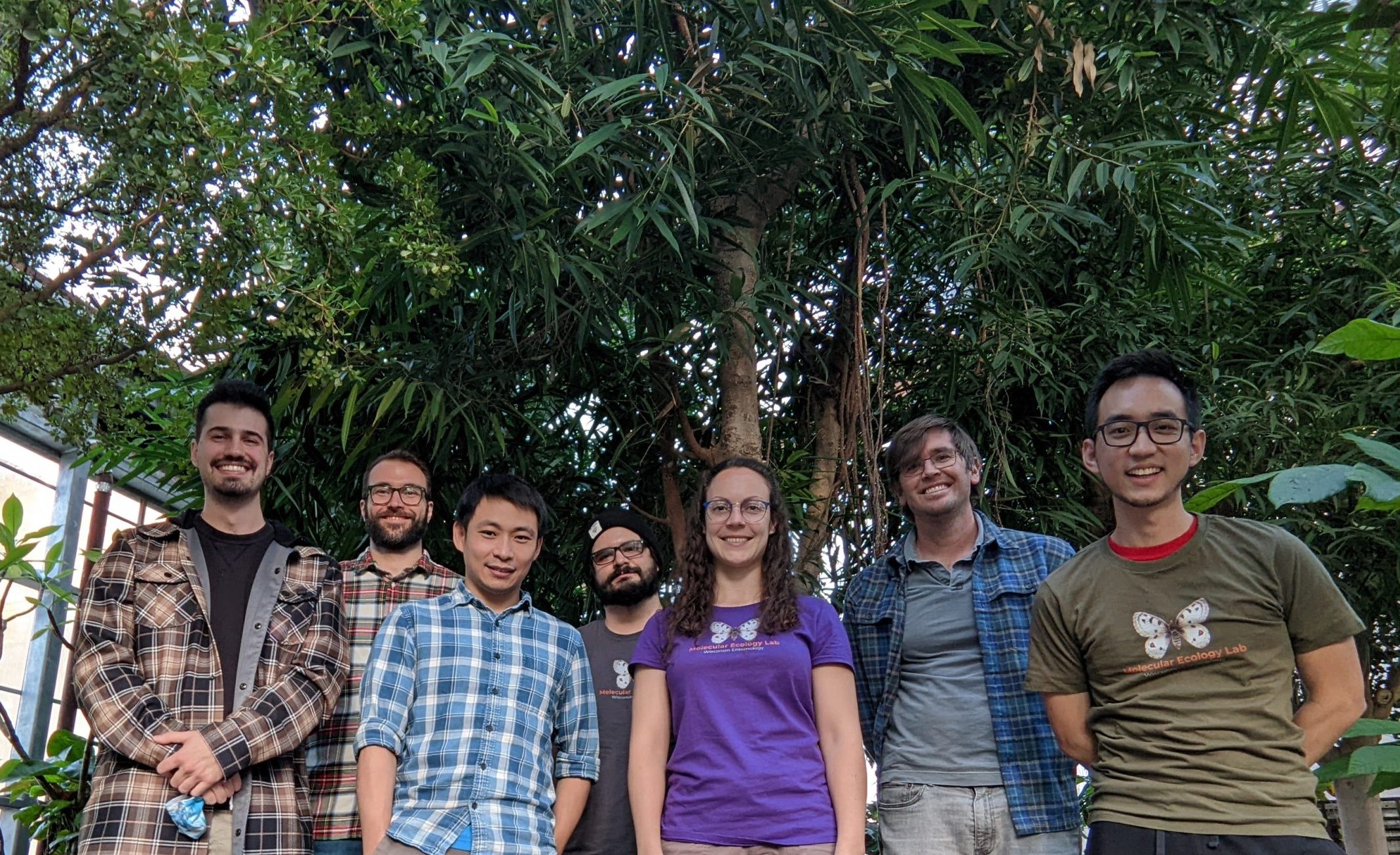 Photo of the Molecular Ecology Lab in 2022